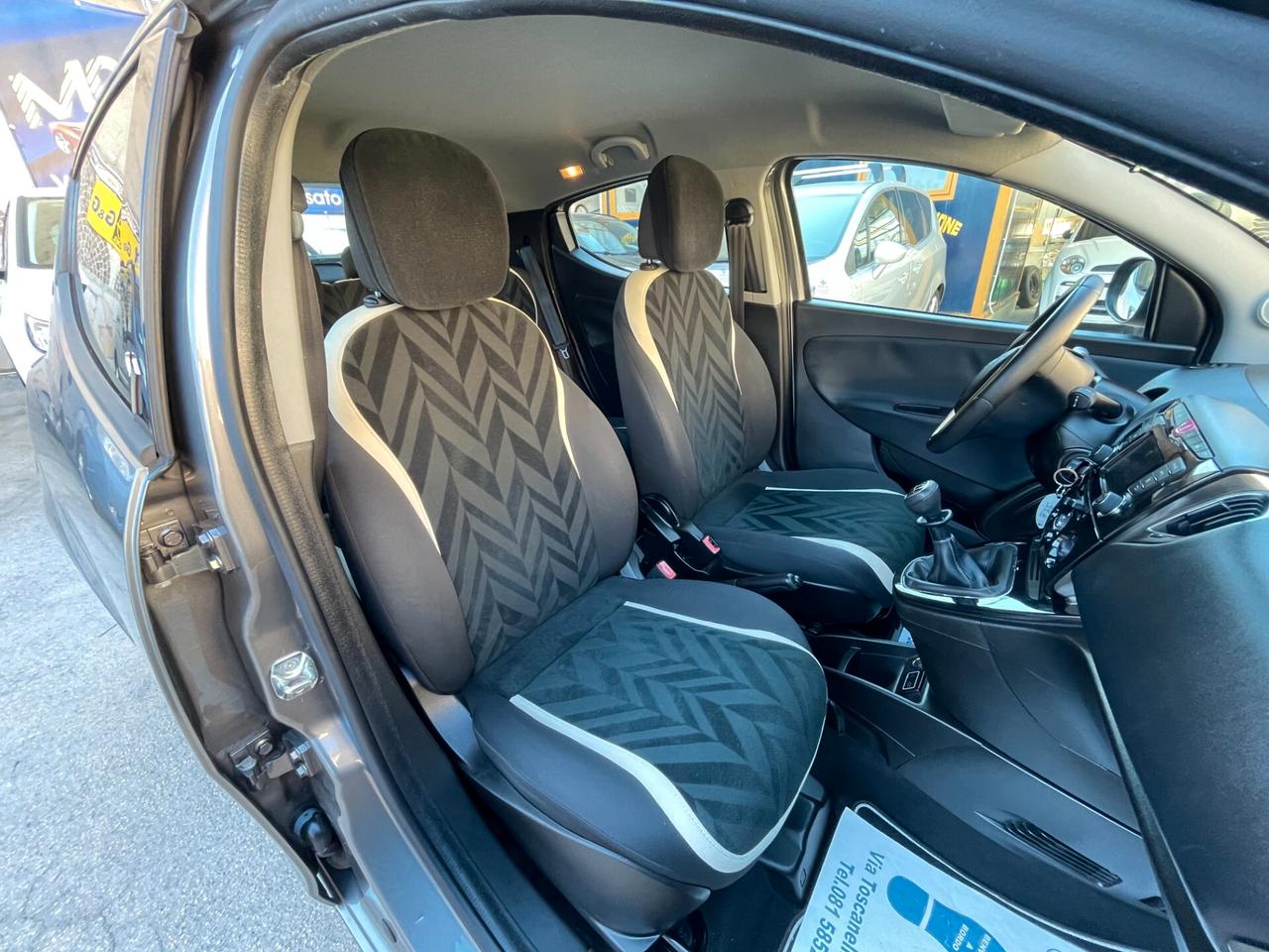 Lancia Ypsilon 1.2 69 CV 5 porte GPL Ecochic Gold