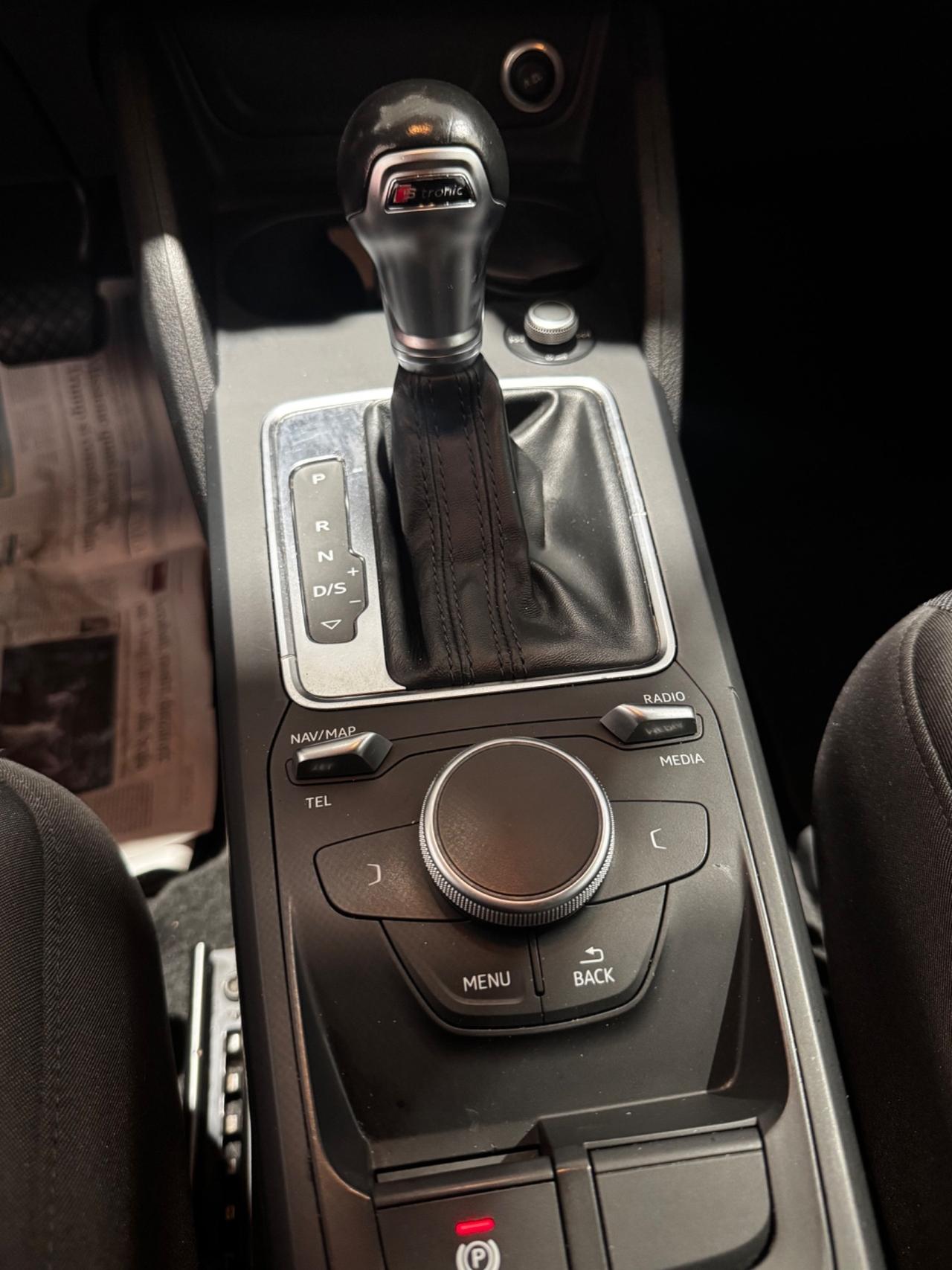 Audi Q2 30 TDI Business