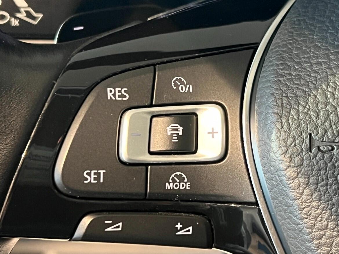 Volkswagen Tiguan 2.0 tdi Executive 4mot 150cv dsg App Conn Led 18"