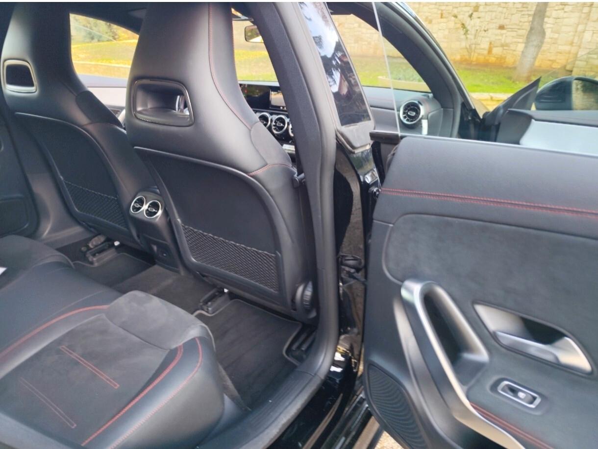 Mercedes-benz CLA 180 Premium