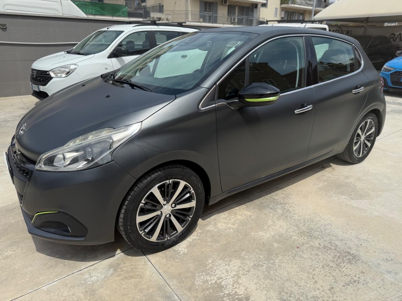 Peugeot 208 PureTech 82 5 porte Allure