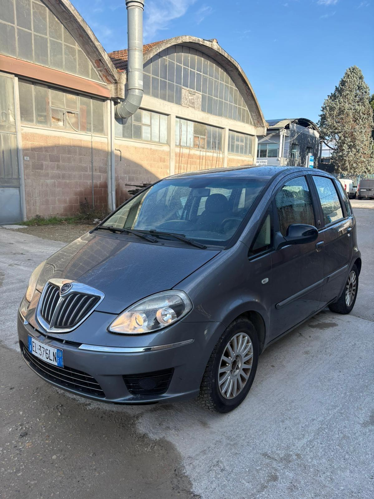 Lancia MUSA 1.4 8V Ecochic (GPL) Gold 2012 207.000 KM