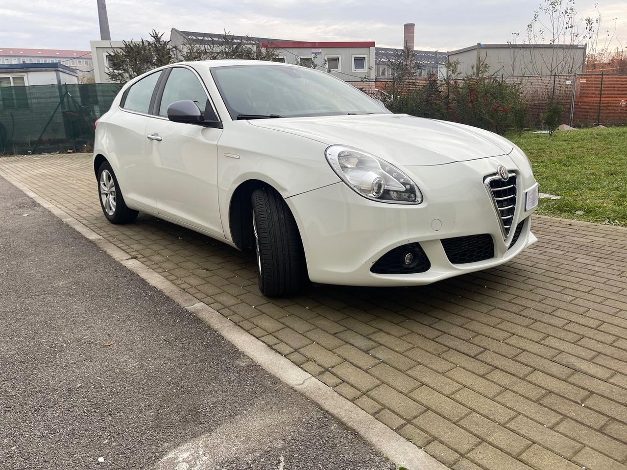 Alfa Romeo Giulietta Distinctive 1.6 JTDM 16V