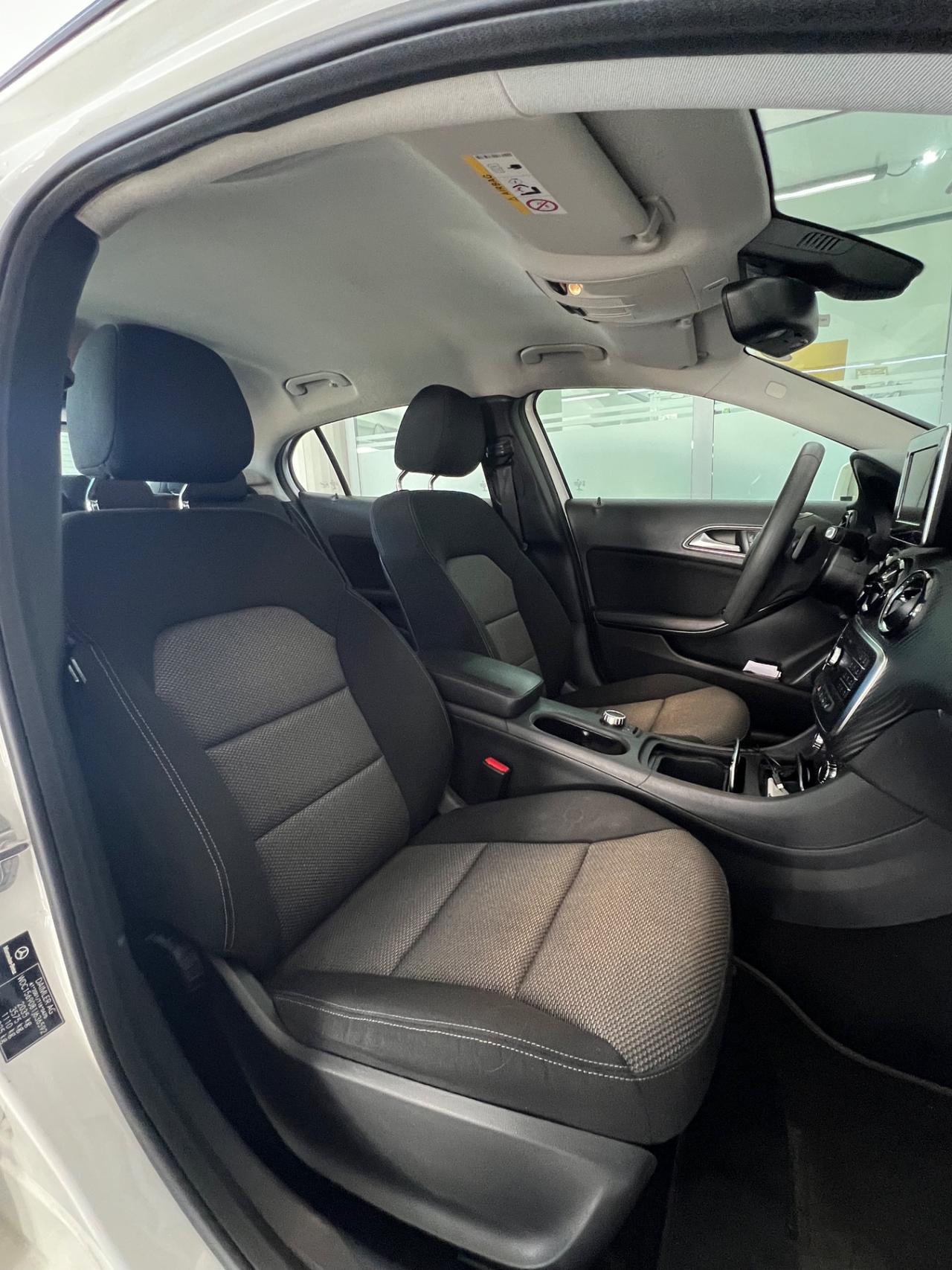 Mercedes-benz GLA 200 d Automatic Business