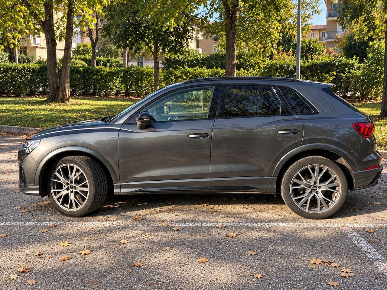 Audi Q3 2.0 35 TDI S line + TETTO APRIBILE #50950