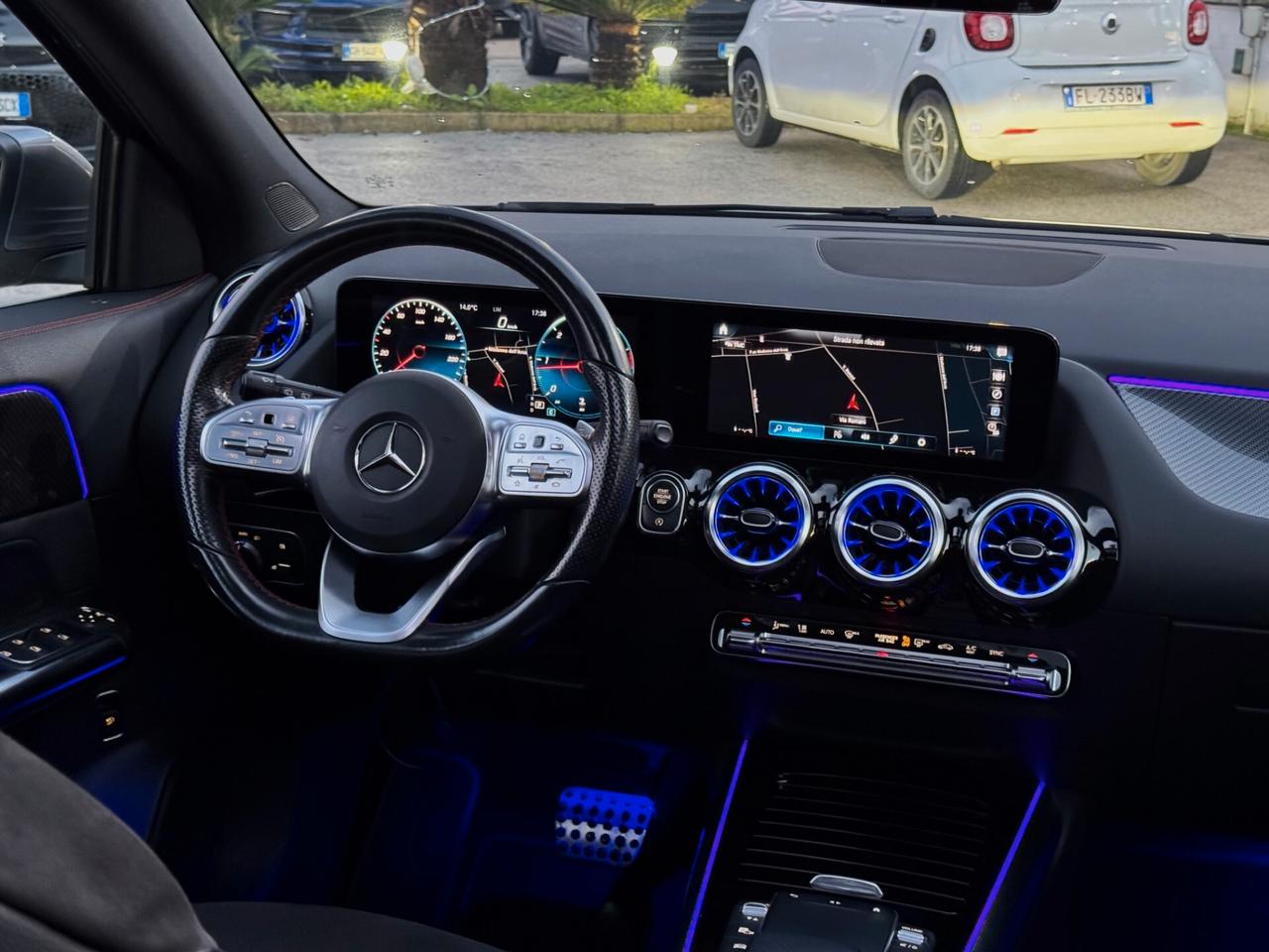Mercedes-Benz GLA 200 d Premium AMG TETTO