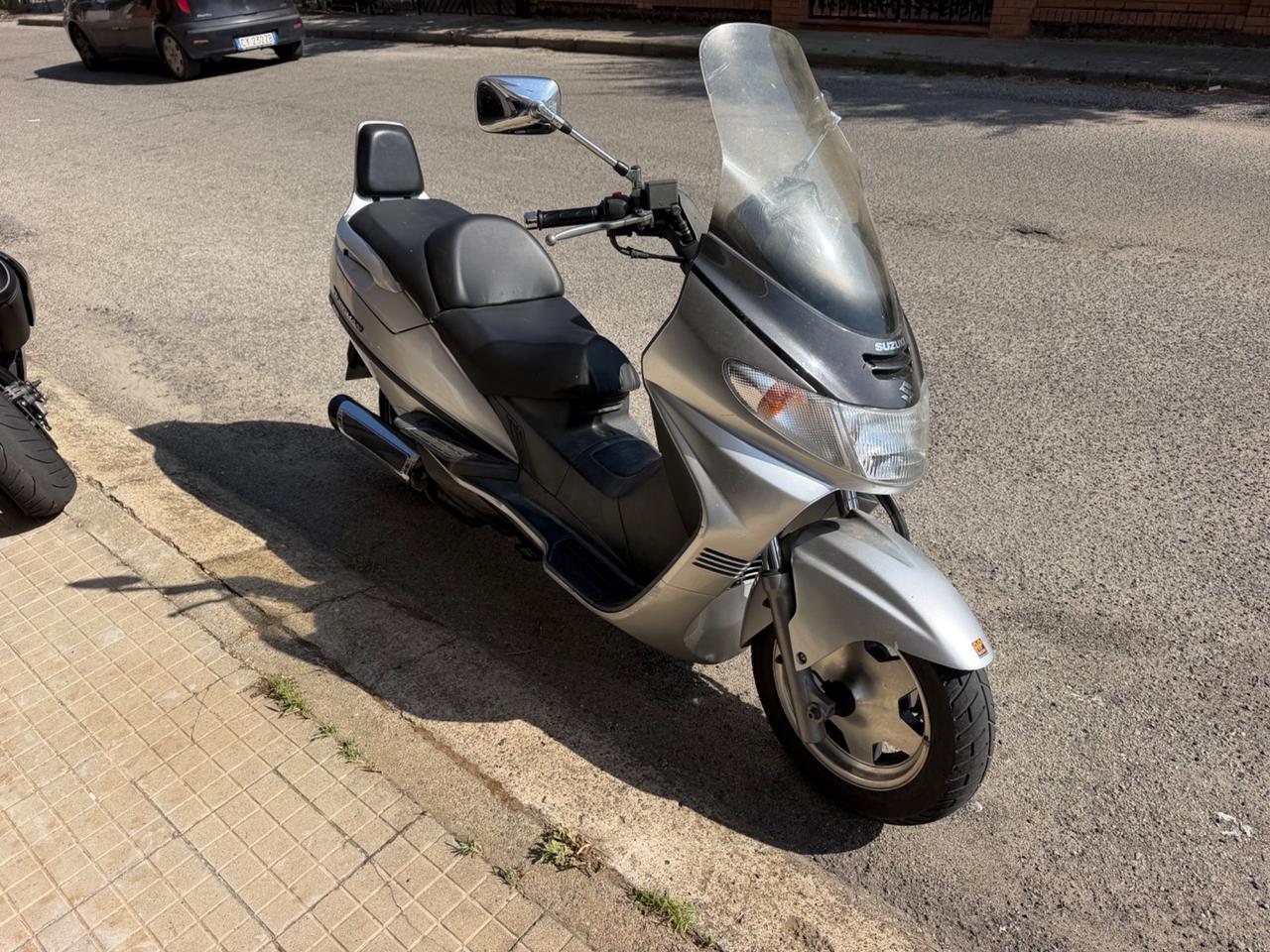 Suzuki Burgman 400