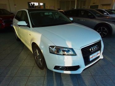 Audi A3 Sportback S-LINE 1.6 TDI 90cv