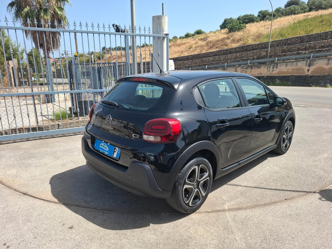 Citroen C3 1.2 benzina 82 Shine anno 2017