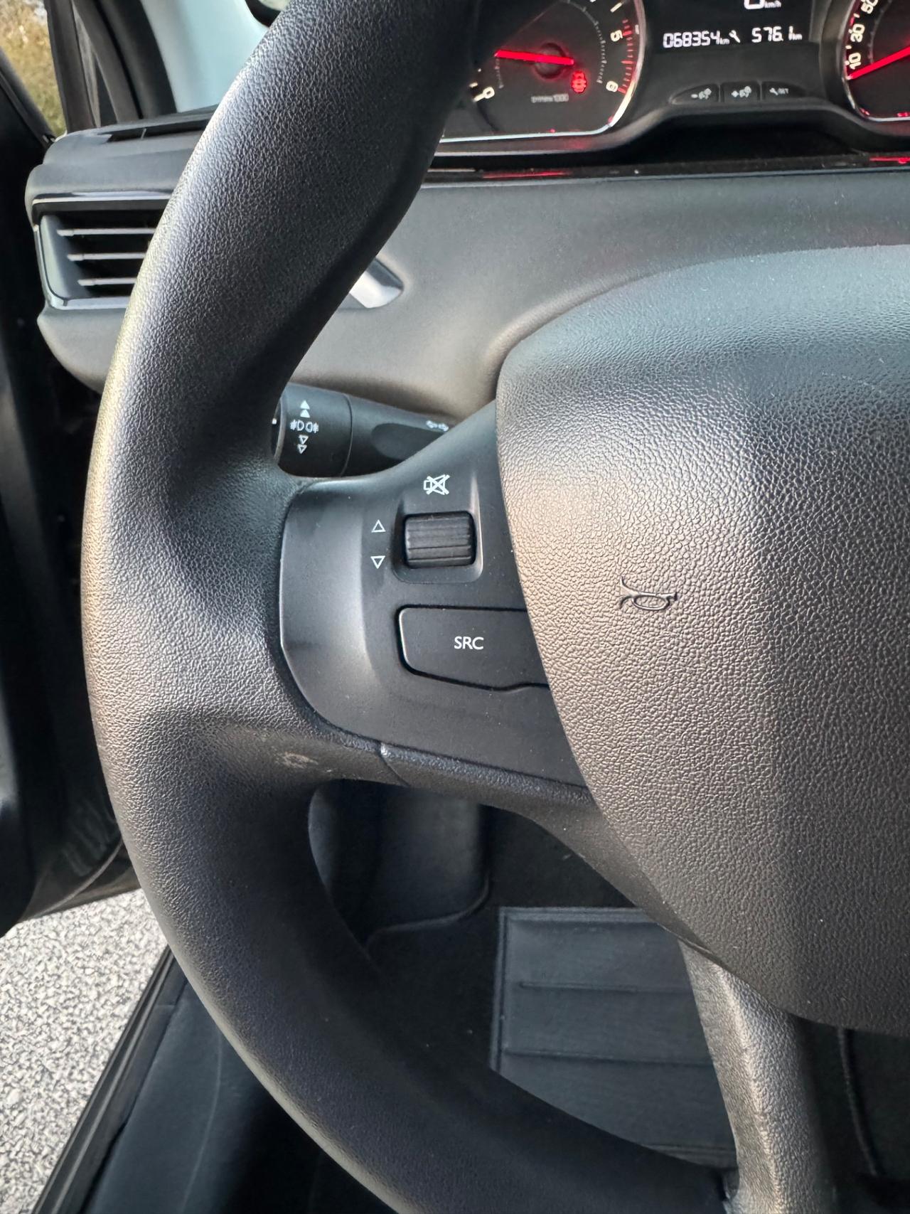 Peugeot 208 1.4 HDi SOLO 68.000 CHILOMETRI