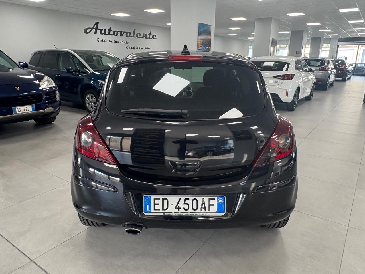 Opel Corsa 1.4 B 100cv 2010 km128000 neopatentati