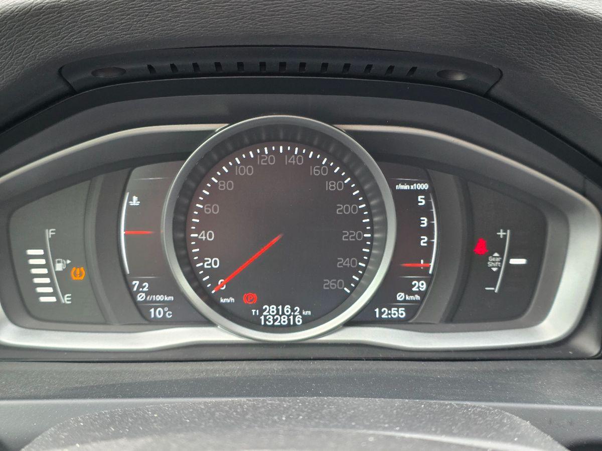 VOLVO V60 2.0 DIESEL D2 OK NEO GARAN FINAZ