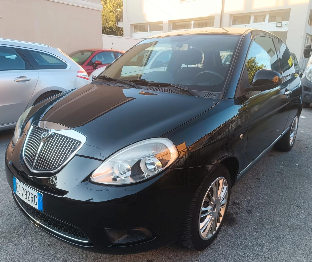 Lancia Ypsilon 1.2 69 CV