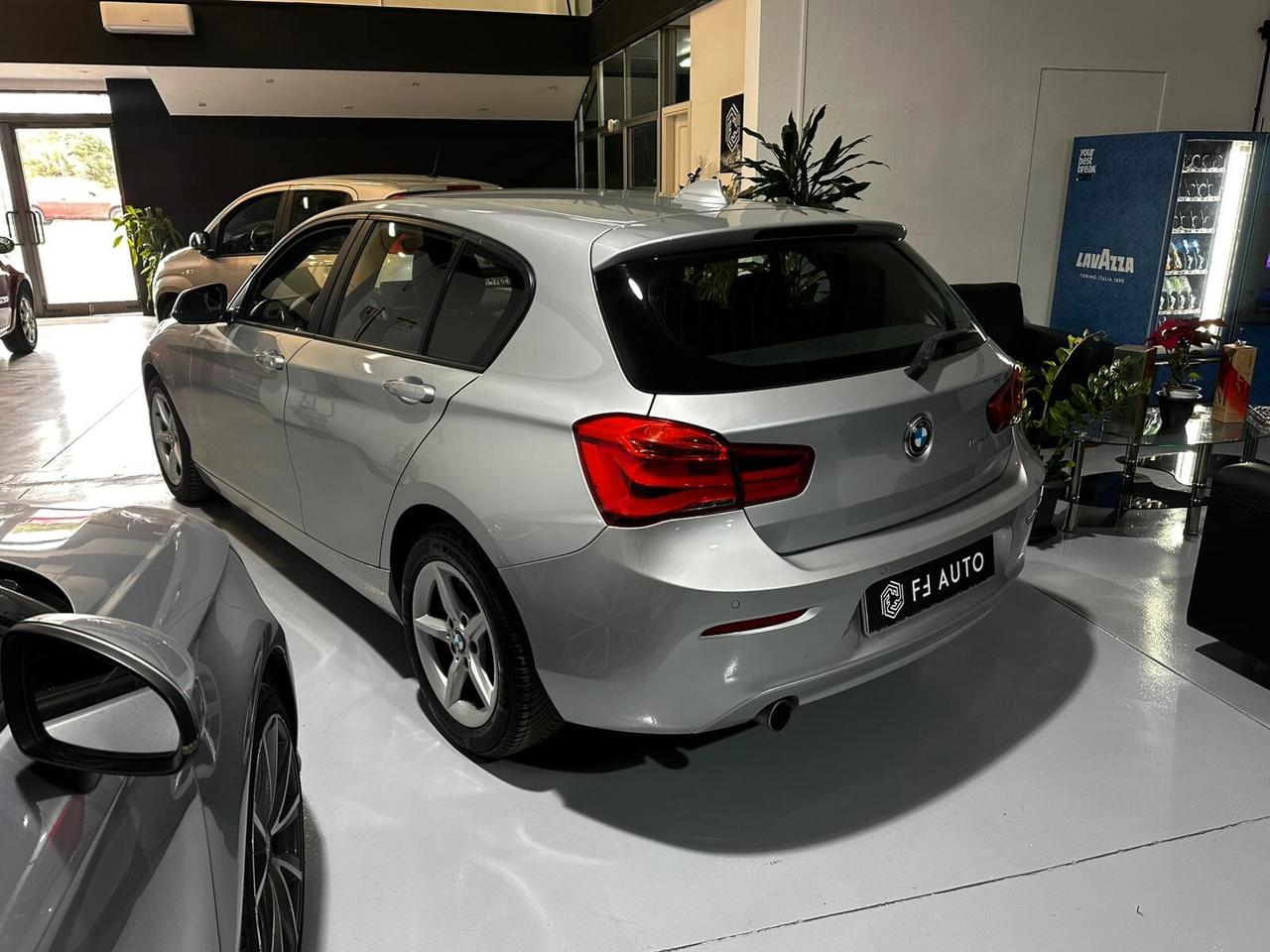 Bmw 116 120d 5p. Urban