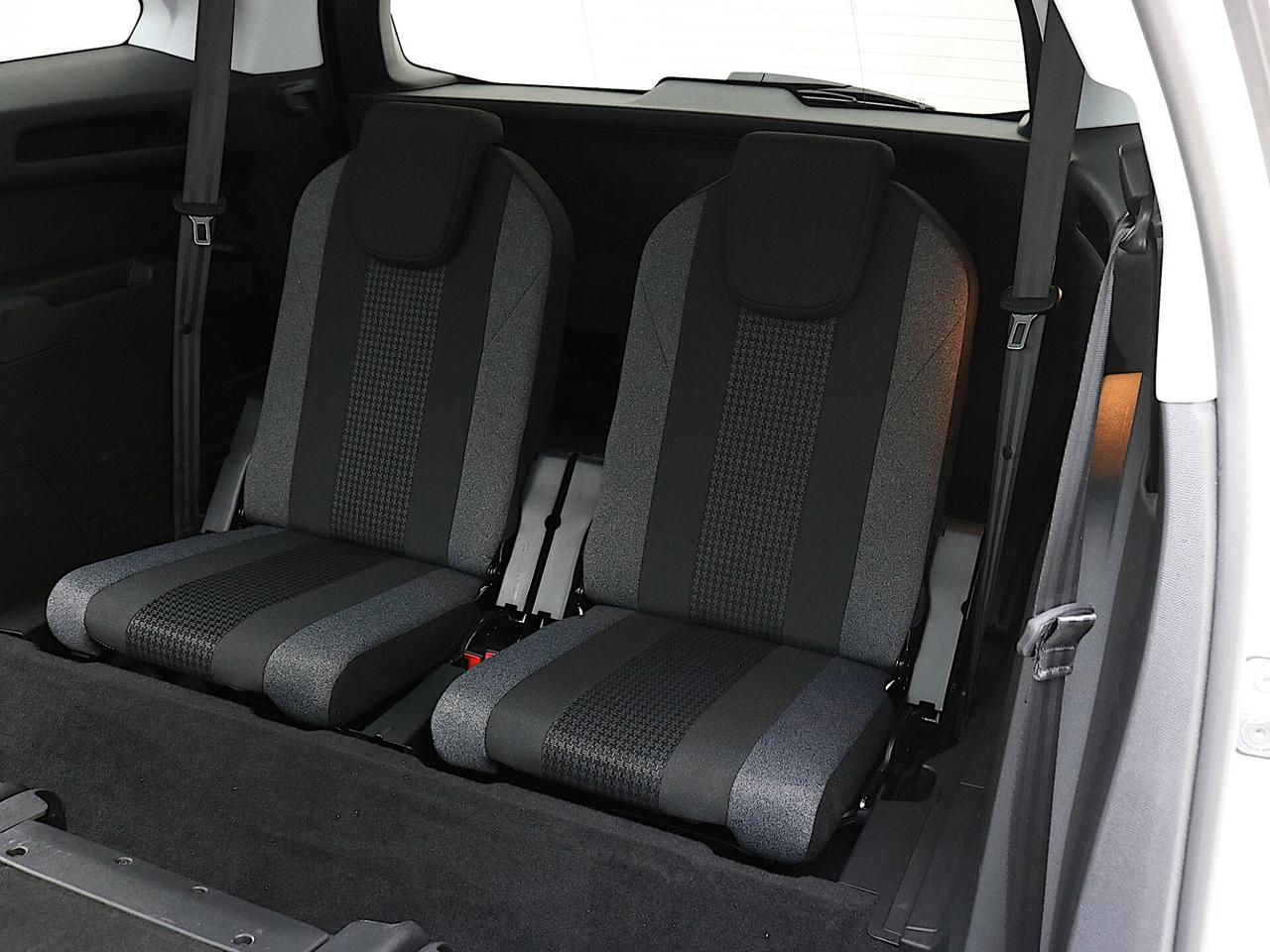 Peugeot 5008 BlueHDi 130 EAT8 - TETTO APRIBILE