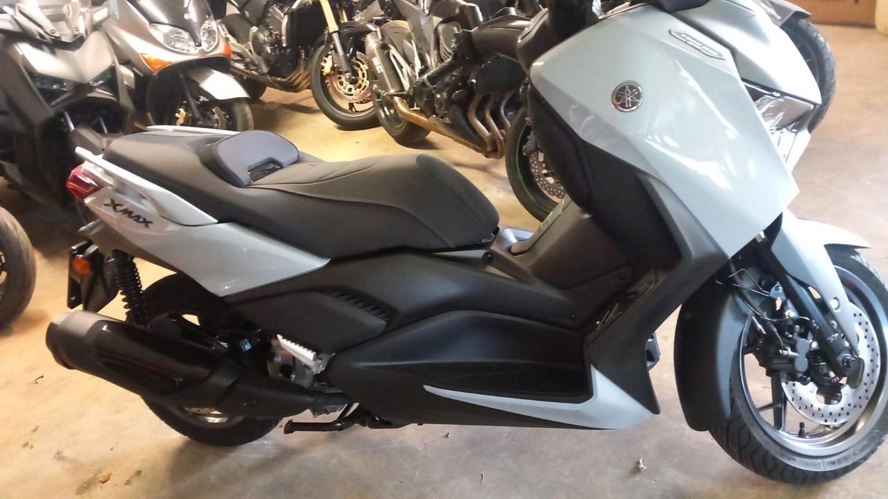 Yamaha X-Max 300 Tech Max