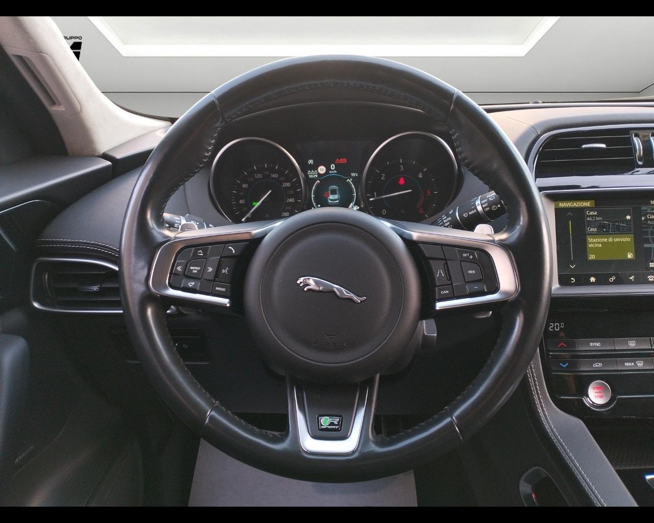 JAGUAR F-Pace (X761) F-Pace 2.0 D 180 CV ...