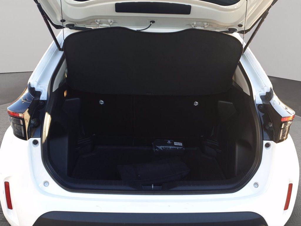 TOYOTA Yaris cross 1.5h active fwd 116cv e-cvt del 2022