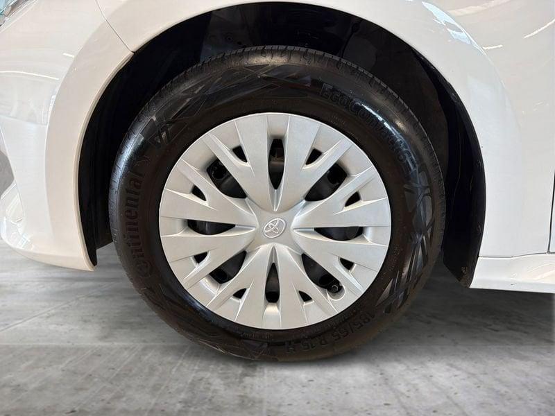 Toyota Yaris Hybrid Active MY22