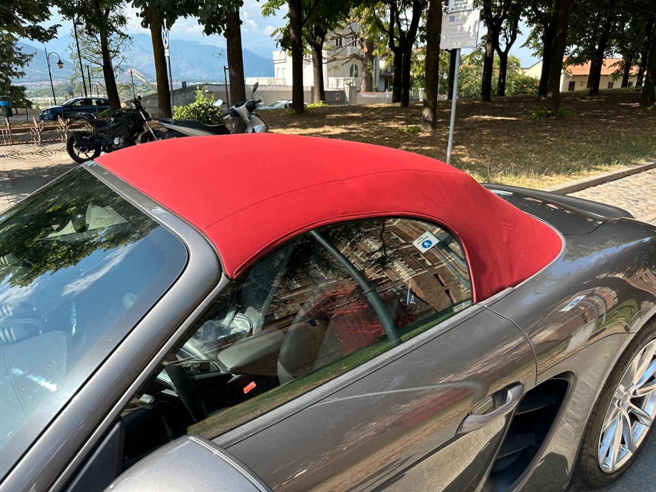 Porsche 718 Spyder Boxster 2.0 Turbo 300 CV Manuale