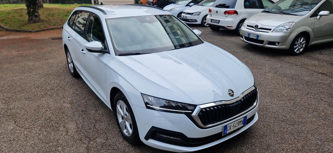 Skoda Octavia 2.0 TDI EVO SCR DSG Wagon Sportline