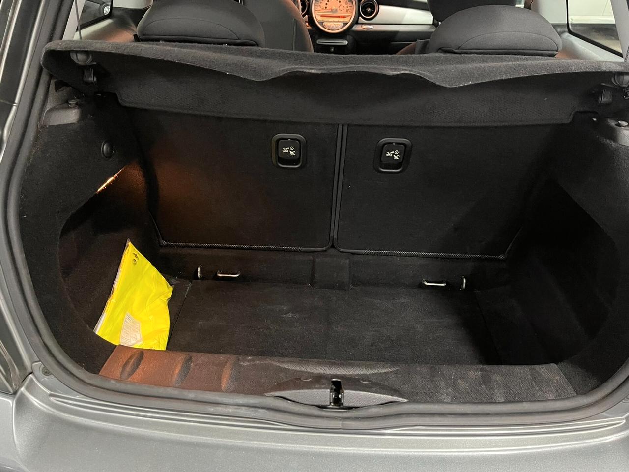 Mini 1.4 solamente 90mila km