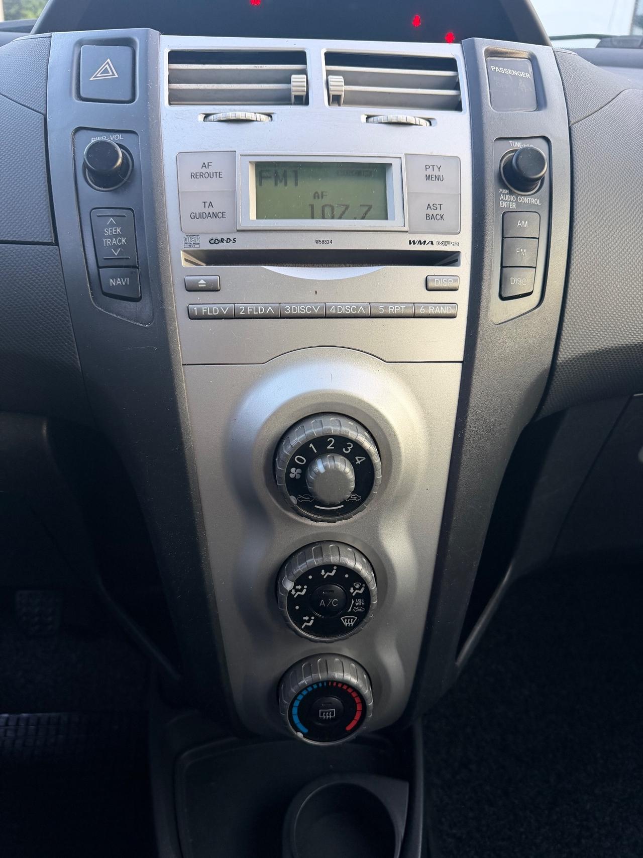 Toyota Yaris 1.0 5 porte BENZINA 2008