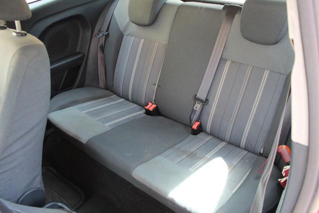 FORD Fiesta + 1.4 TDCi 68CV 3 porte U. Proprietario Neopat.
