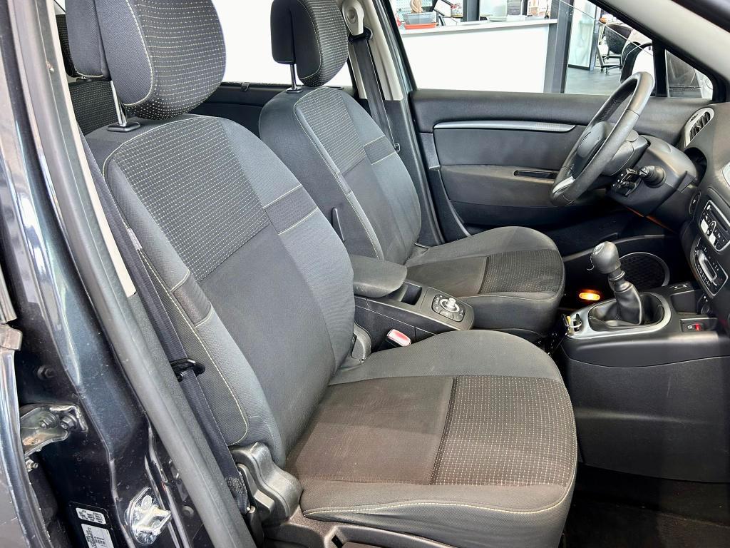 Renault Scenic X-Mod 1.5 dci Dynamique 110cv