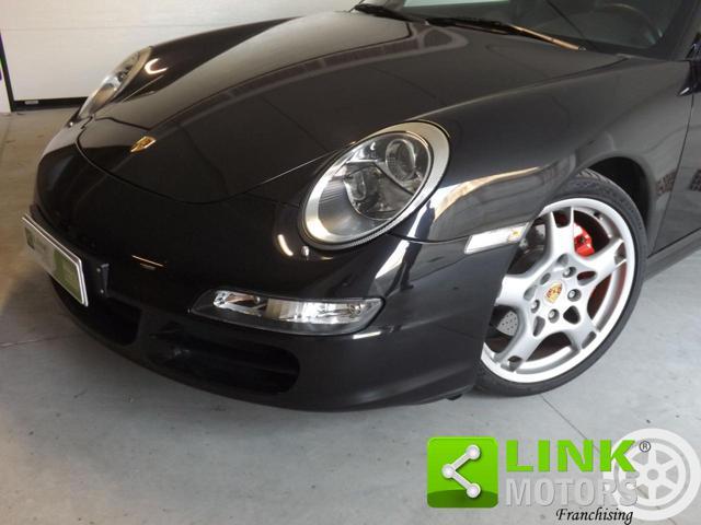PORSCHE 997 911 Carrera 4S Coupé