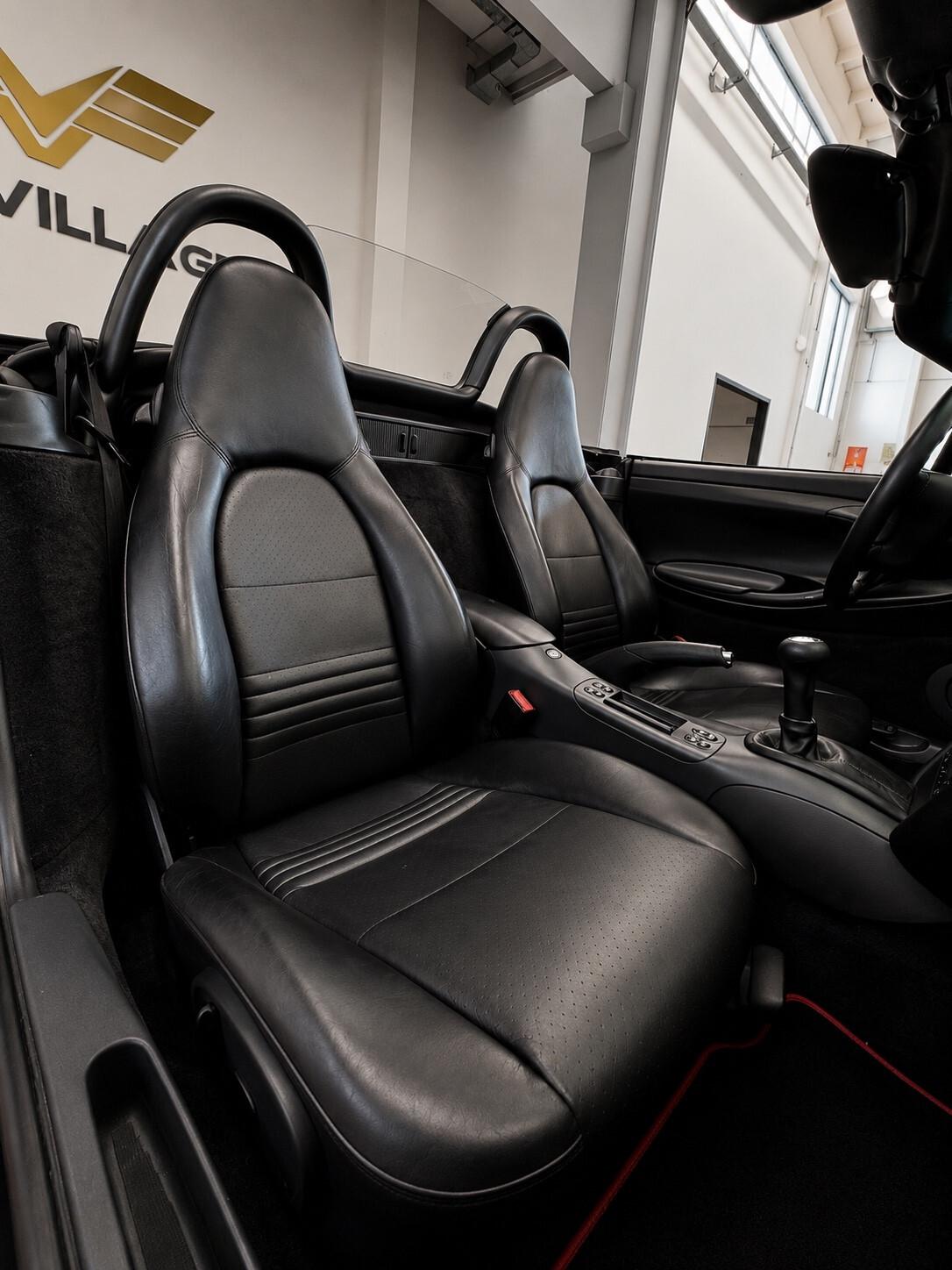 Porsche Boxster 2.5i 24V cat
