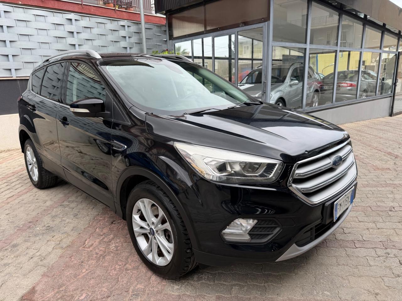 Ford Kuga 1.5 TDCI 120 CV Powershift Titanium 2018