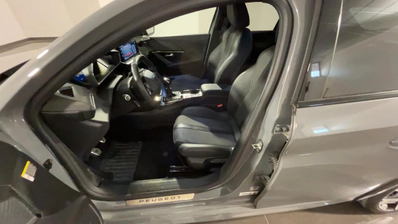 Peugeot 208 GT 1.2 100CV GT FULL RESTYLING