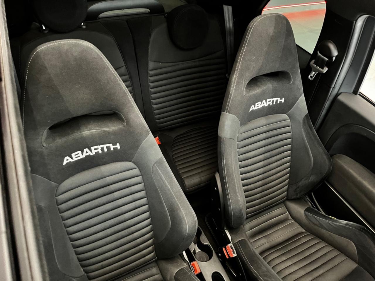 Abarth 595 C 1.4 Turbo T-Jet 180 CV Competizione