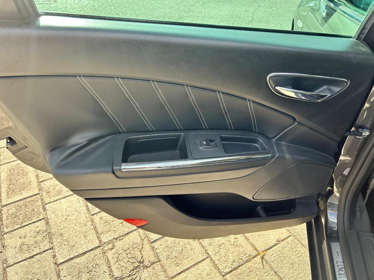 Lancia Delta 1.6 MJT DPF Platinum