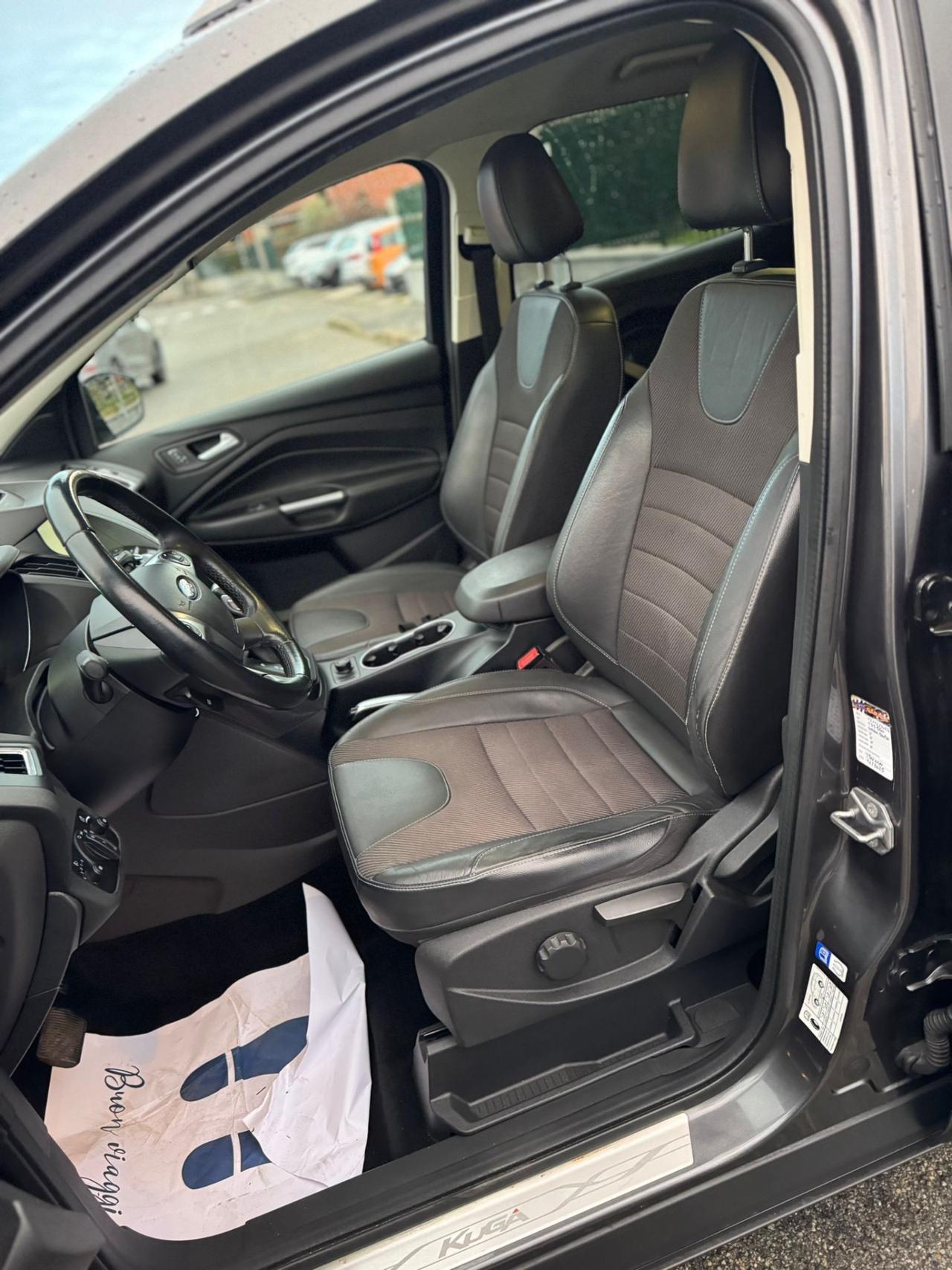 Ford Kuga 2.0 TDCI 150 CV S&S 4WD Powershift Titanium X