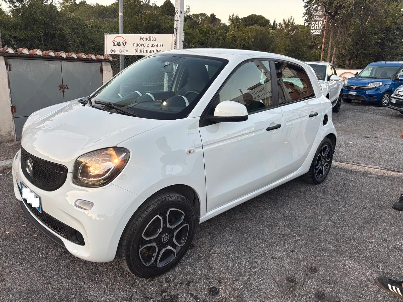 Smart ForFour 70 1.0 twinamic Perfect BELLISSIMA, NAVIGATORE, PELLE, CERCHI IN LEGA, PREZZO VERO!!!!