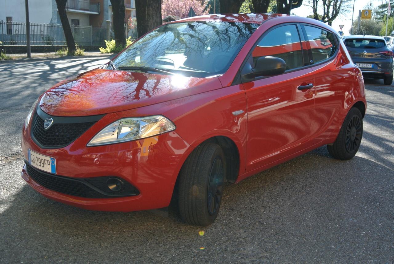 Lancia Ypsilon 1.2 69 CV 5 porte S&S Elefantino Blu