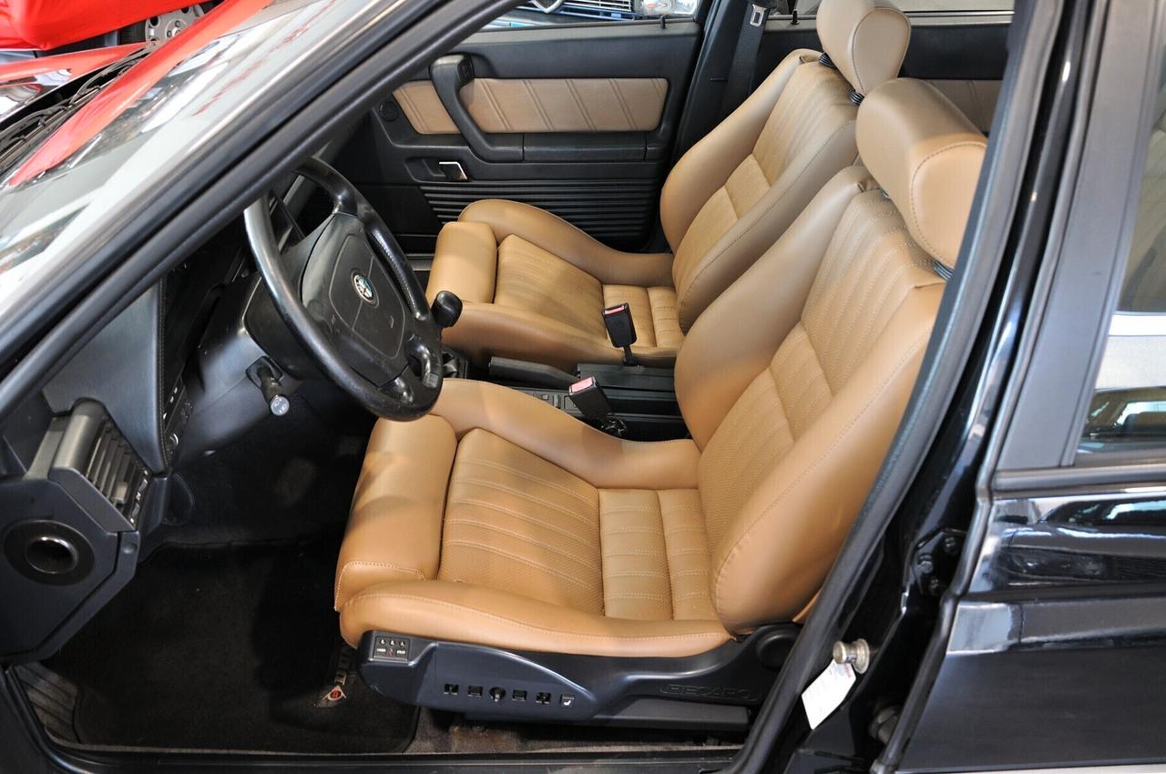 Alfa Romeo 164 3.0i V6 24V cat Q4 Recaro