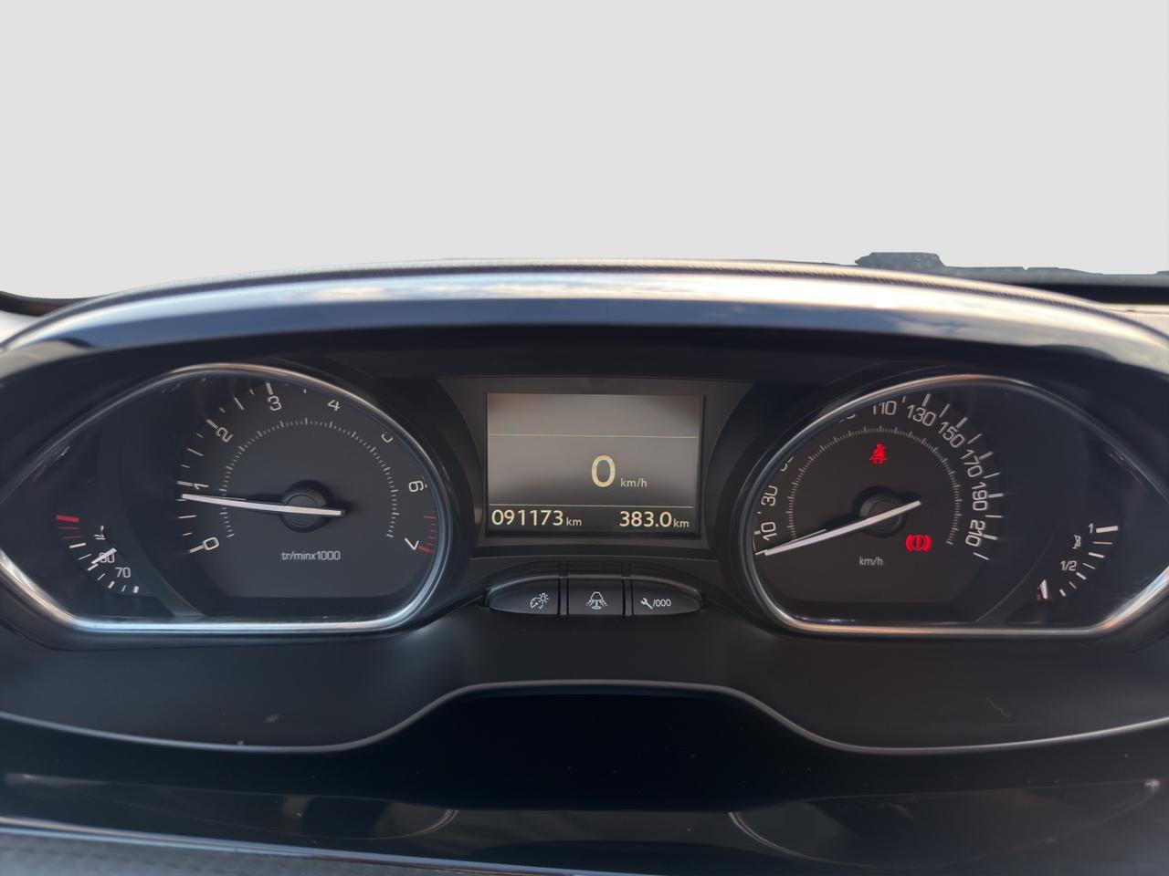 PEUGEOT 2008 PureTech 82 S&S Allure