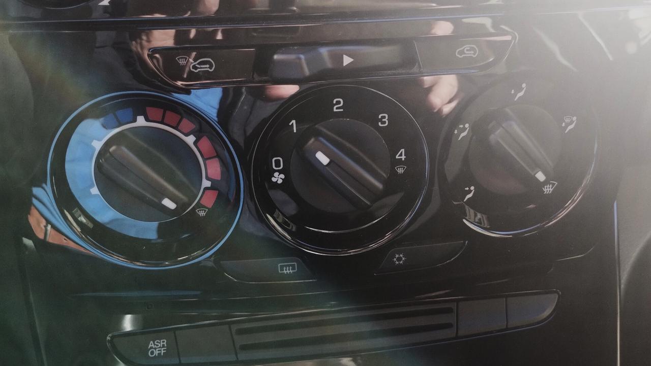 Lancia Ypsilon 1.2 69 CV 5 porte GPL Ecochic Gold