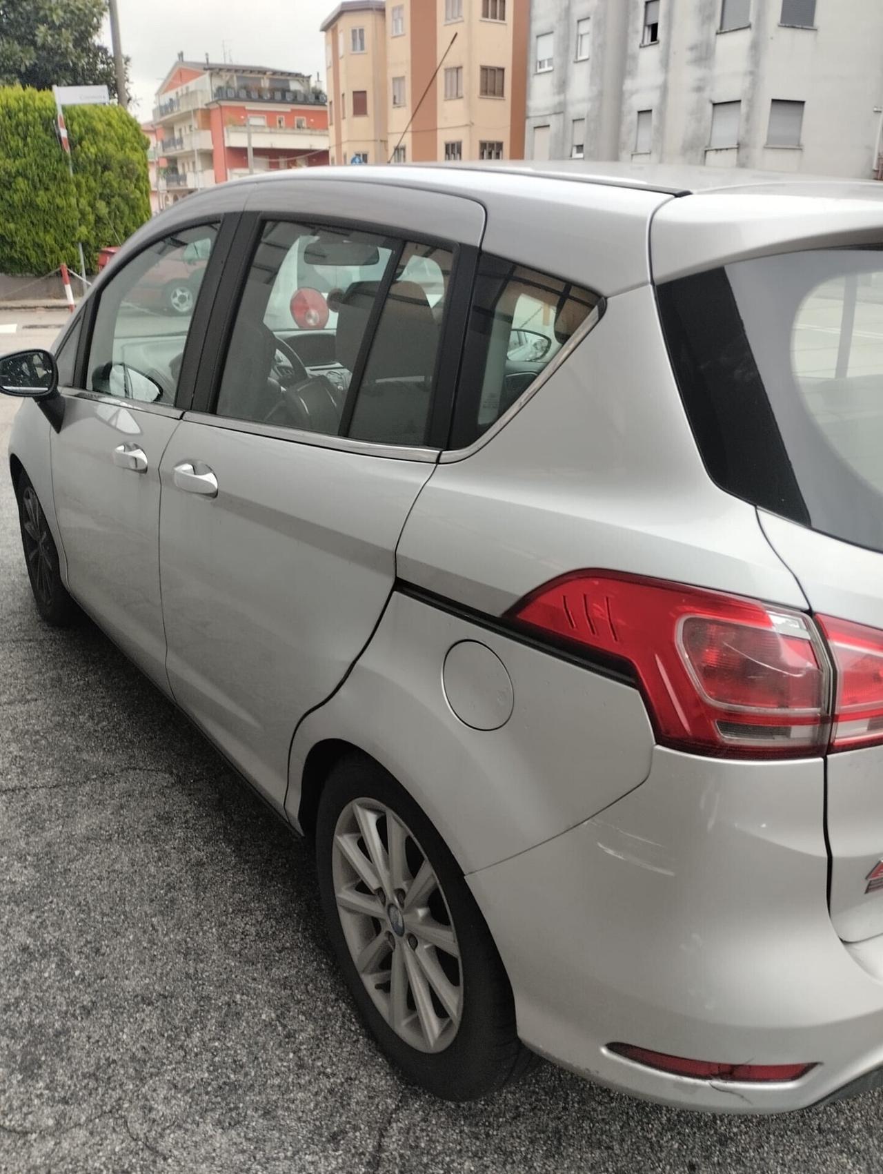 Ford B-Max 1.4 90 CV GPL Titanium X