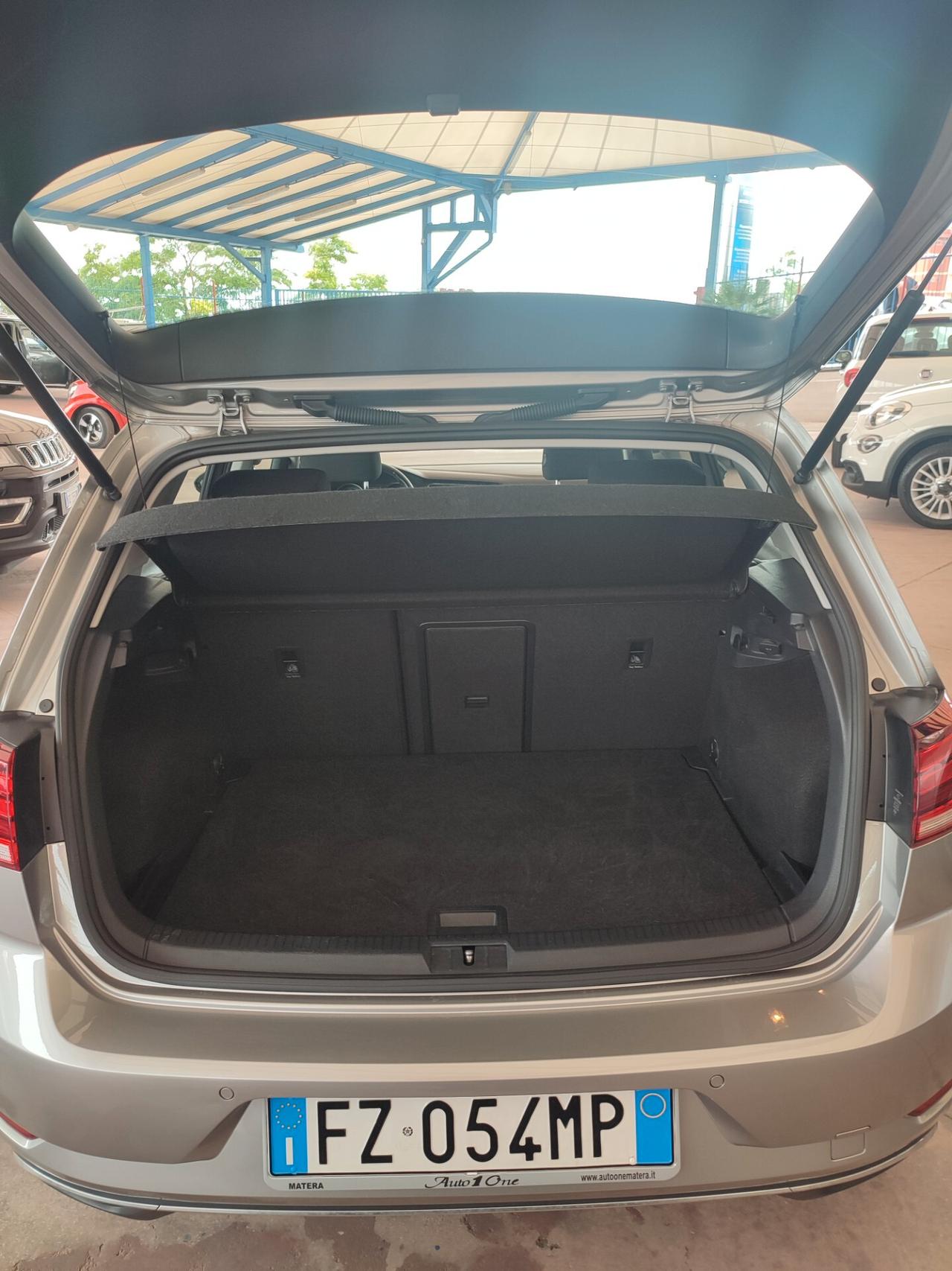 Volkswagen Golf 1.6 TDI 115CV DSG 5p. Business BlueMotion Technology