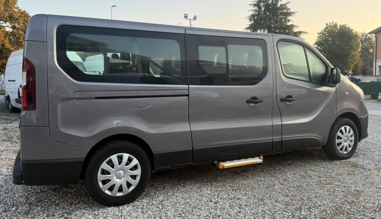 RENAULT TRAFIC PASSENGER T29 2.0 dCi 145 CV L2H1 ENERGY ZEN – SOLO 22.000 KM