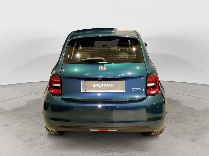 FIAT 500 500e Berlina 42 kWh