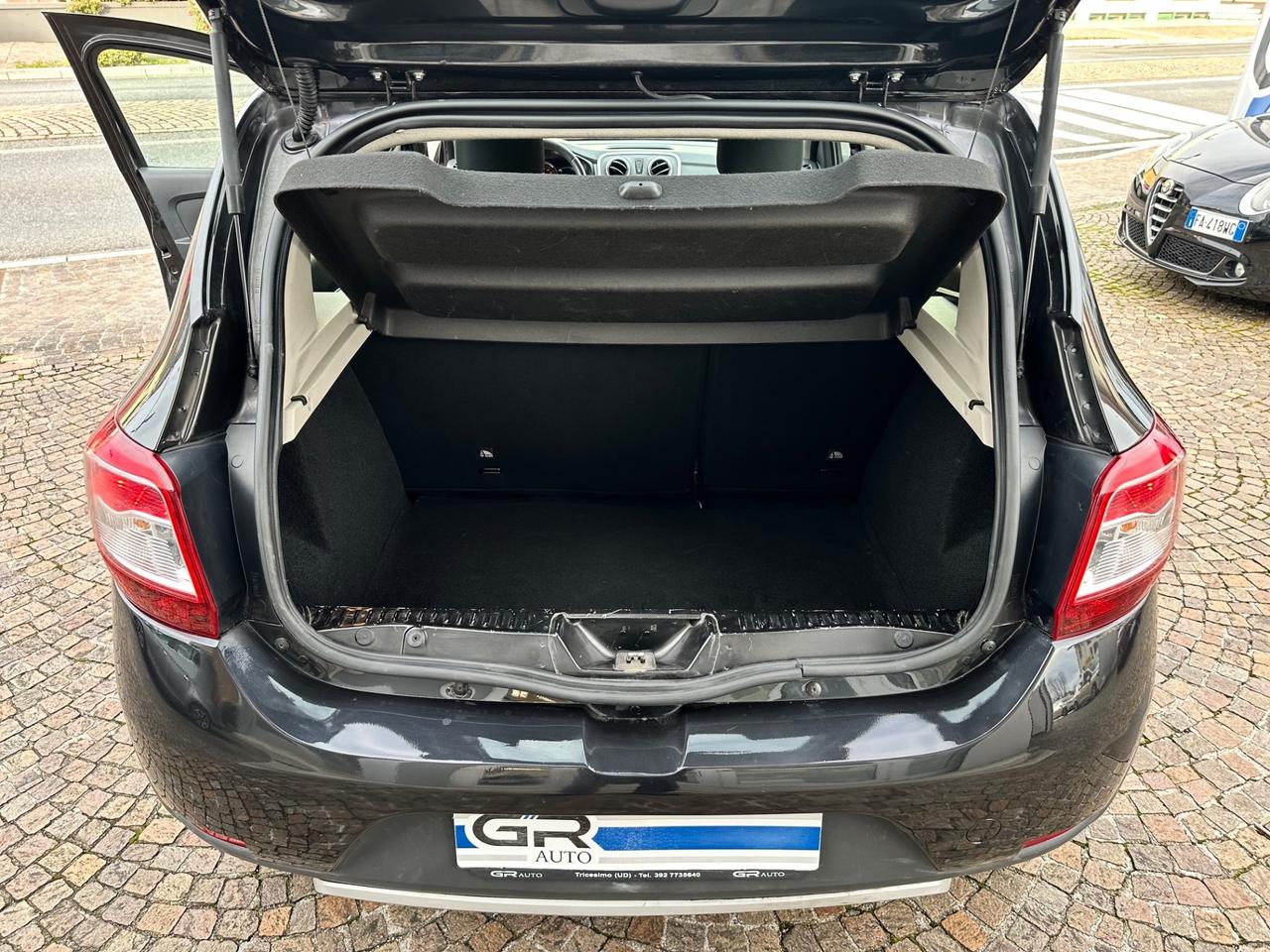 Dacia Sandero Stepway - 1.0Bz 90CV 5P - Neopatentati