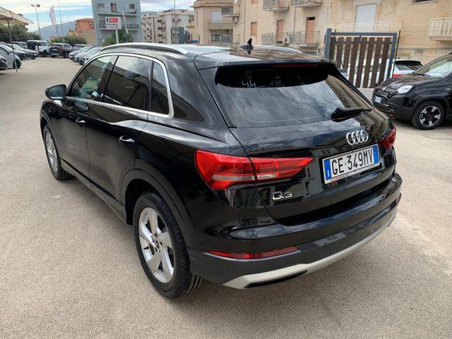 AUDI Q3 35 TDI quattro S tronic Business Advanced