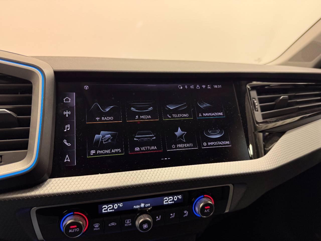 AUDI A1 ALLSTREET 30 TFSI S-TRONIC IDENTITY CONTRAST
