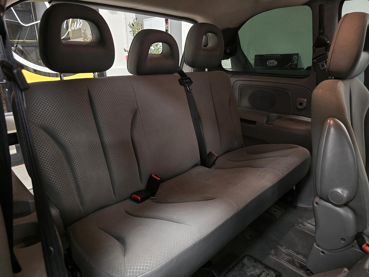 Chrysler Voyager 2.5 143cv 7 posti! 1st class! display! GAR.12 MESI