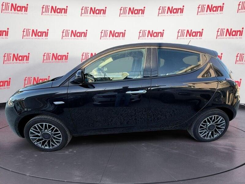 Lancia Ypsilon 1.0 FireFly 5 porte S&S Hybryd Gold